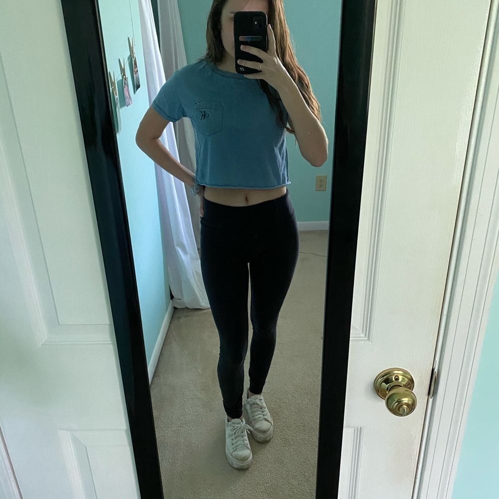 xs blue calvin klein crop top